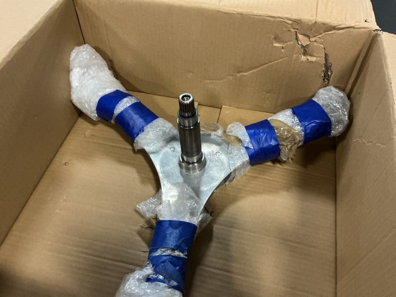 Condition photo showing Good Condition for DC97-17004B / DC60-00100A Washer Flange Shaft Assembly Compatible with Samsung Washing Machine Washer Spider Spinner Shaft Replaces DC97-17004A DC97-17004E with DC60-40137A Spider Hex Bolts