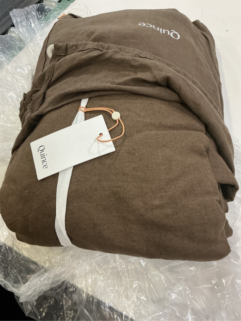 Condition photo showing Good Condition for european linen sheet set, king, espresso