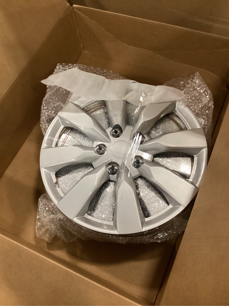 Condition photo showing New/Like New for oxgord 16 inch silver snap-on hubcaps compatible with select toyota corolla 14-16 s 2016 special edition 17-19 corolla l se xle and xse