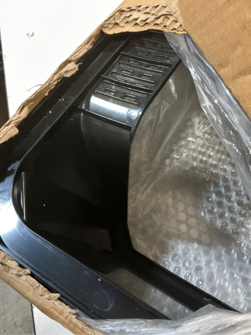 Condition photo showing Good Condition for stainless steel litter box with high sides lid, xl high sided cat litter pan, open top extra large metal cat litter box, non-stick leakproof, litter scoop included, black