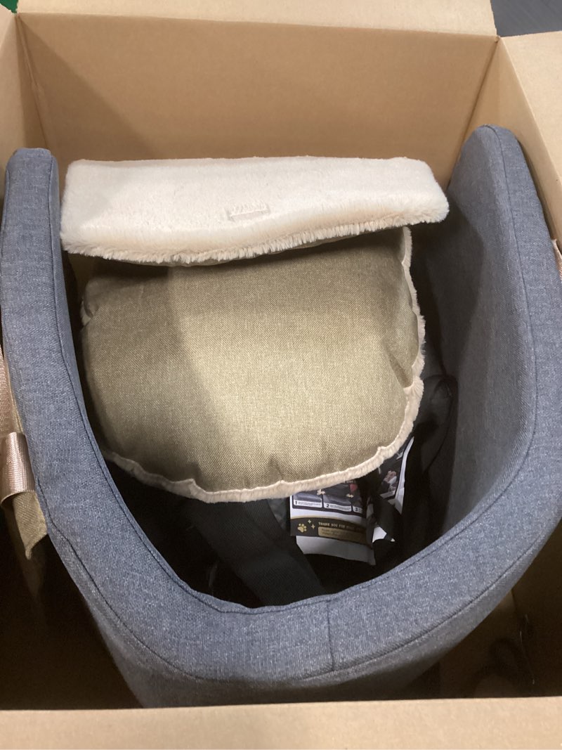 Condition photo showing Good Condition for large console dog car seat - truck dog booster seats for big console vehicles large space for dogs up to 18lbs, pretty sturdy pet car seat designed for pickup and trucks pickup console dog car seat