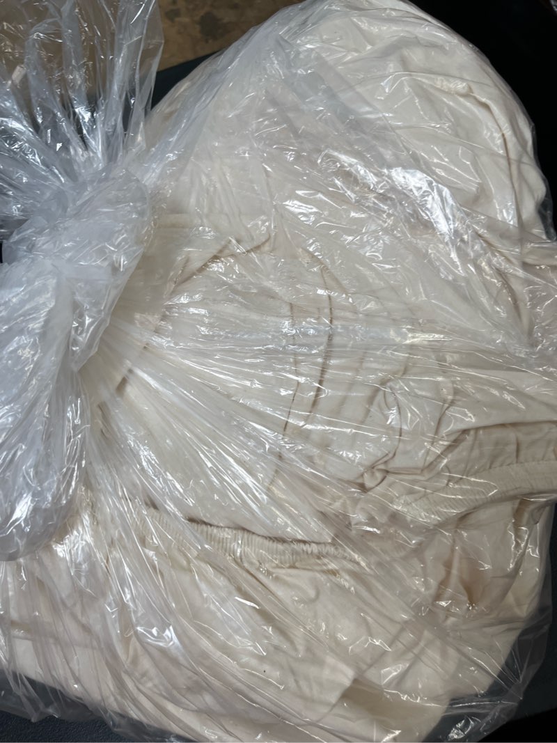 Condition photo showing Good Condition for organic waterproof mattress protector, king, natural