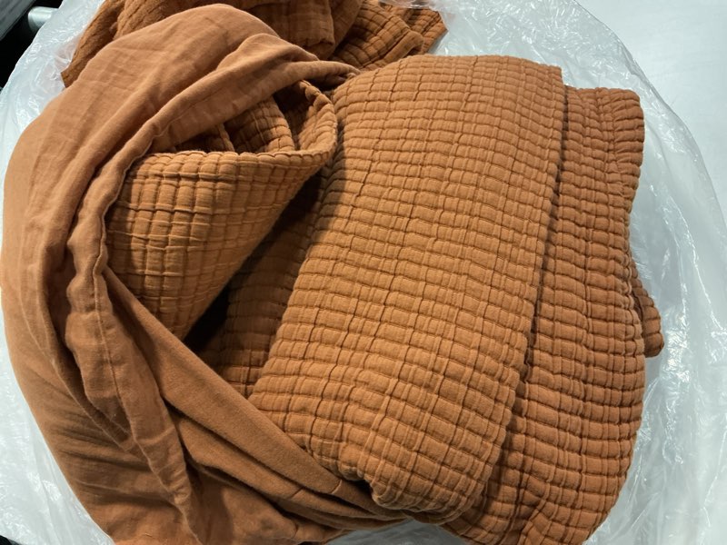 Condition photo showing Good Condition for organic ribbed cotton coverlet set, full/queen, terracotta