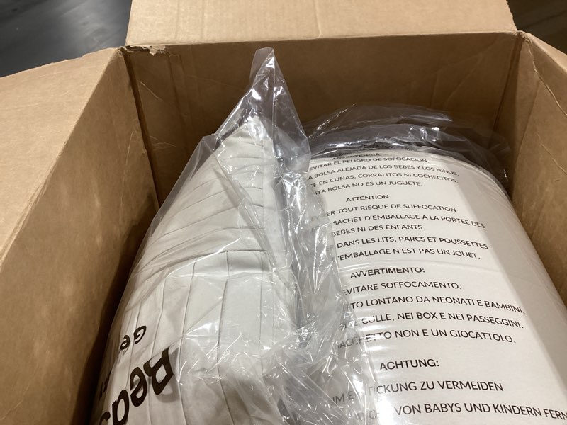 Condition photo showing Good Condition for Bedsure Beige King Size Comforter Set - 4 Pieces Pinch Pleat Bed Set, Down Alternative Bedding Sets for All Season, 1 Comforter, 2 Pillowcases, 1 Decorative Pillow King 01 - Beige