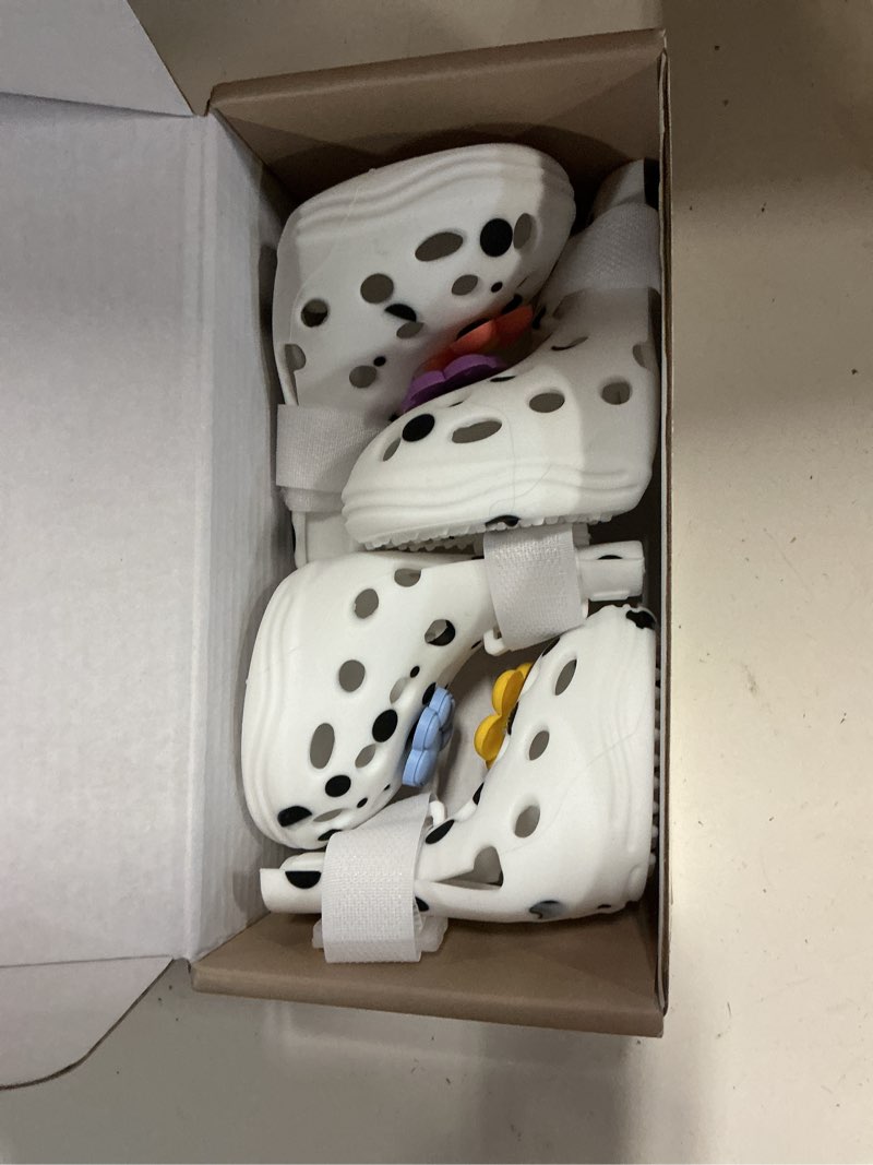 Condition photo showing Good Condition for (white) dog shoes for hot pavement, breathable dog boots paw protectors with adjustable straps & non-slip sole, easy on & off, waterproof, easy-cleaning (white, m) white m