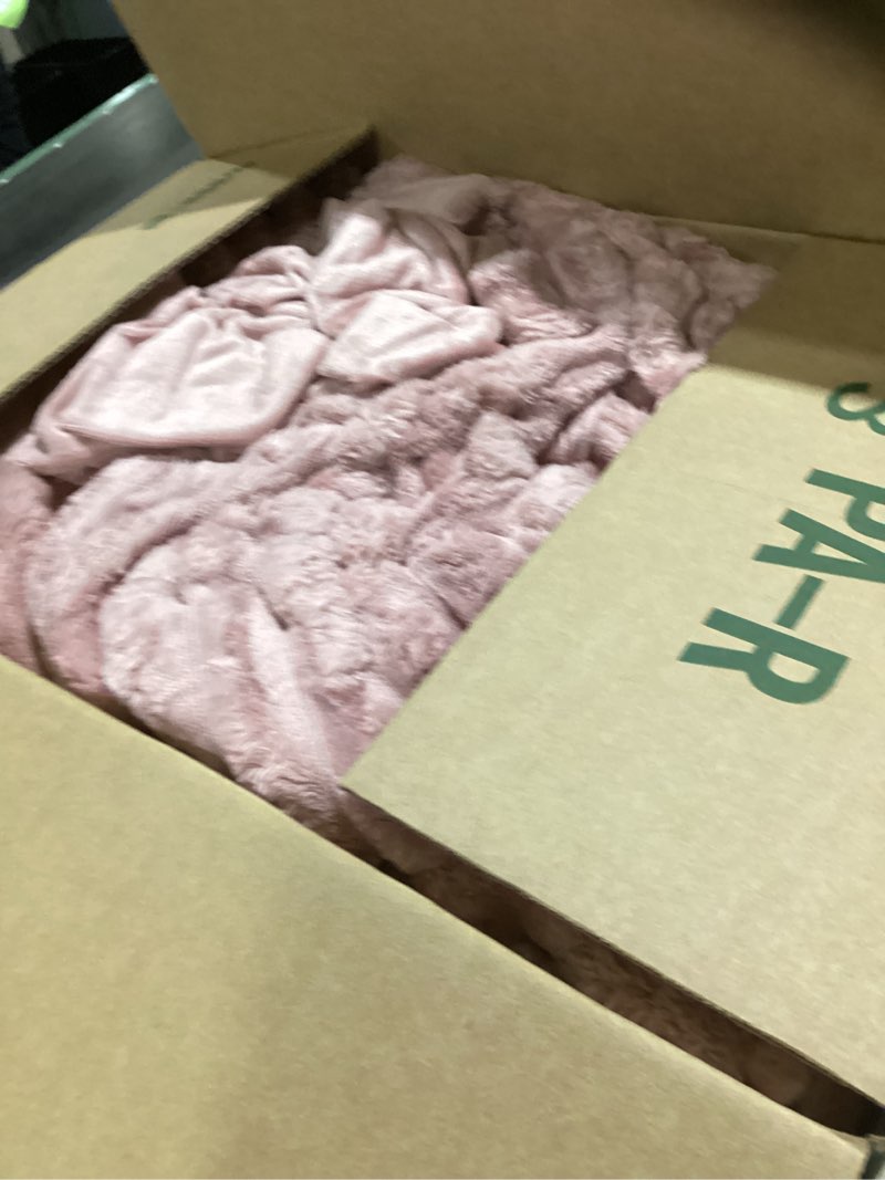 Condition photo showing As Is for BEDELITE Fleece Queen Comforter Set -Super Soft & Warm Fluffy Dusty Pink Bedding, Luxury Fuzzy Heavy Bed Set for Winter with 2 Pillow Cases Dusty Pink Queen
