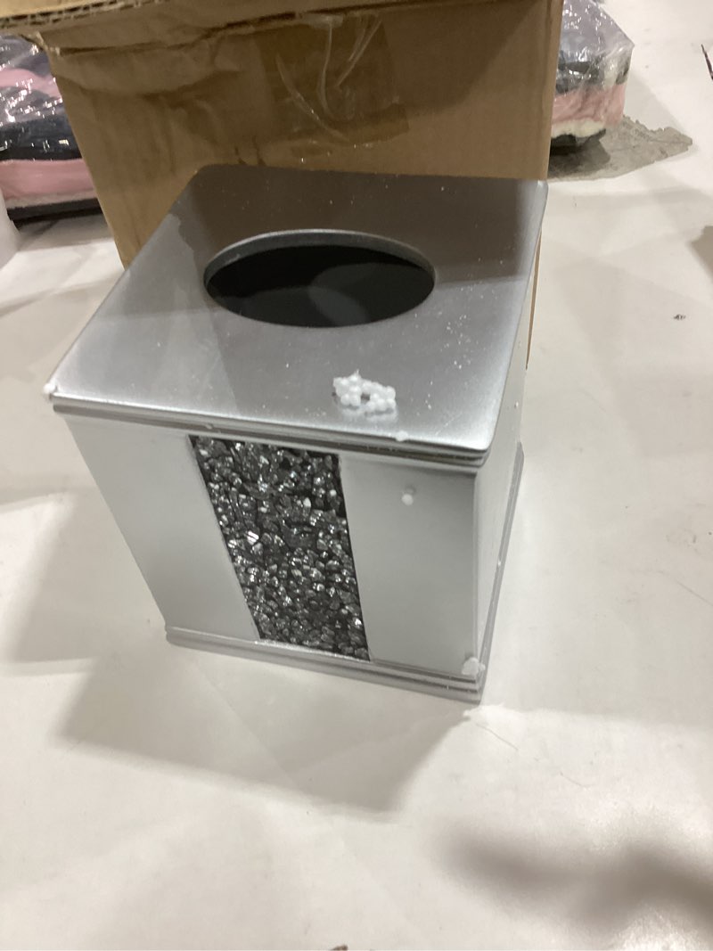 Condition photo showing Good Condition for popular bath silver sinatra, tissue box