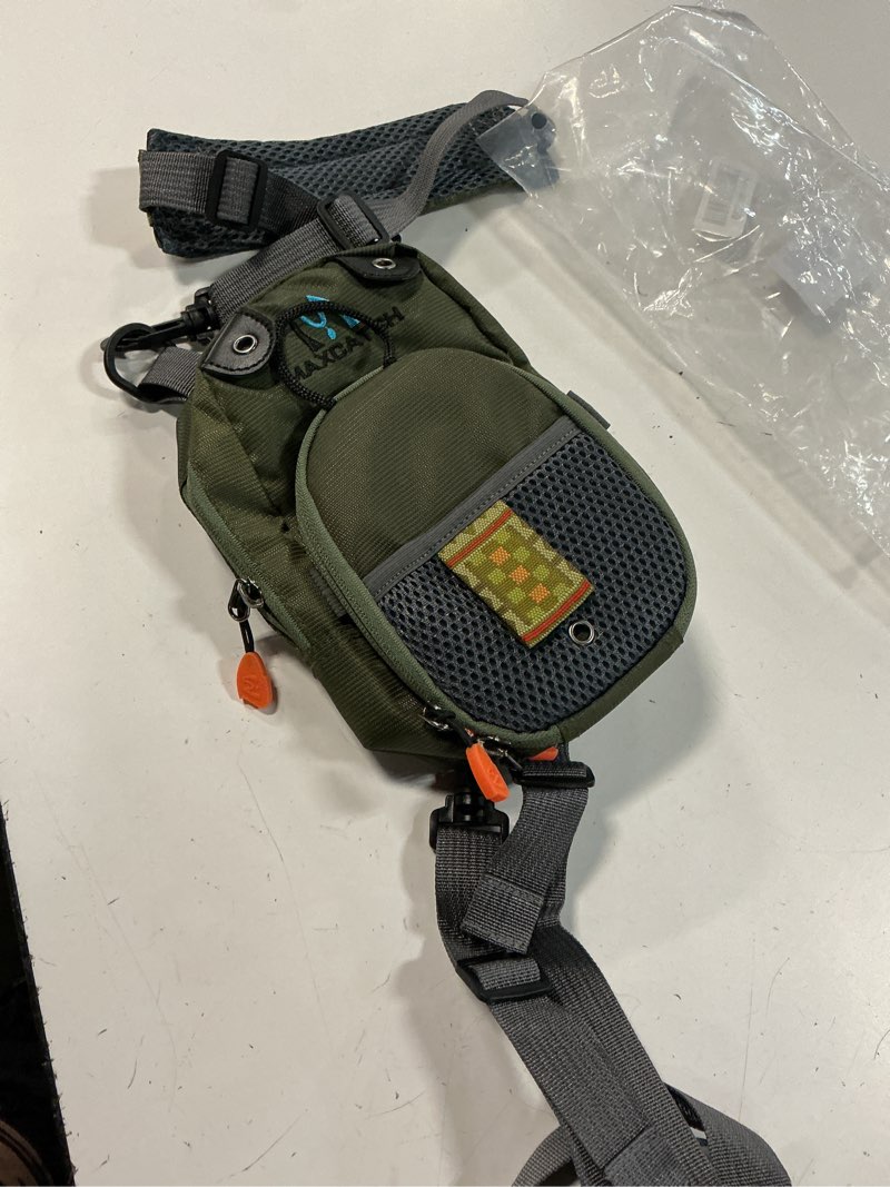 Condition photo showing Good Condition for m maximumcatch maxcatch fly fishing chest bag lightweight chest pack fly fishing pouch v-comp chest pack