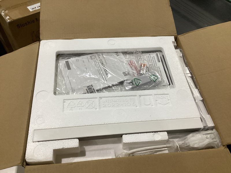 Condition photo showing New/Like New for lg 6,000 btu window air conditioner, 115v, cools 250 sq.ft. for bedroom, den, living room, quiet operation, with remote, 2 cooling & fan speeds, 2-way air deflection, auto restart, white 6000 btu electronic & standard white