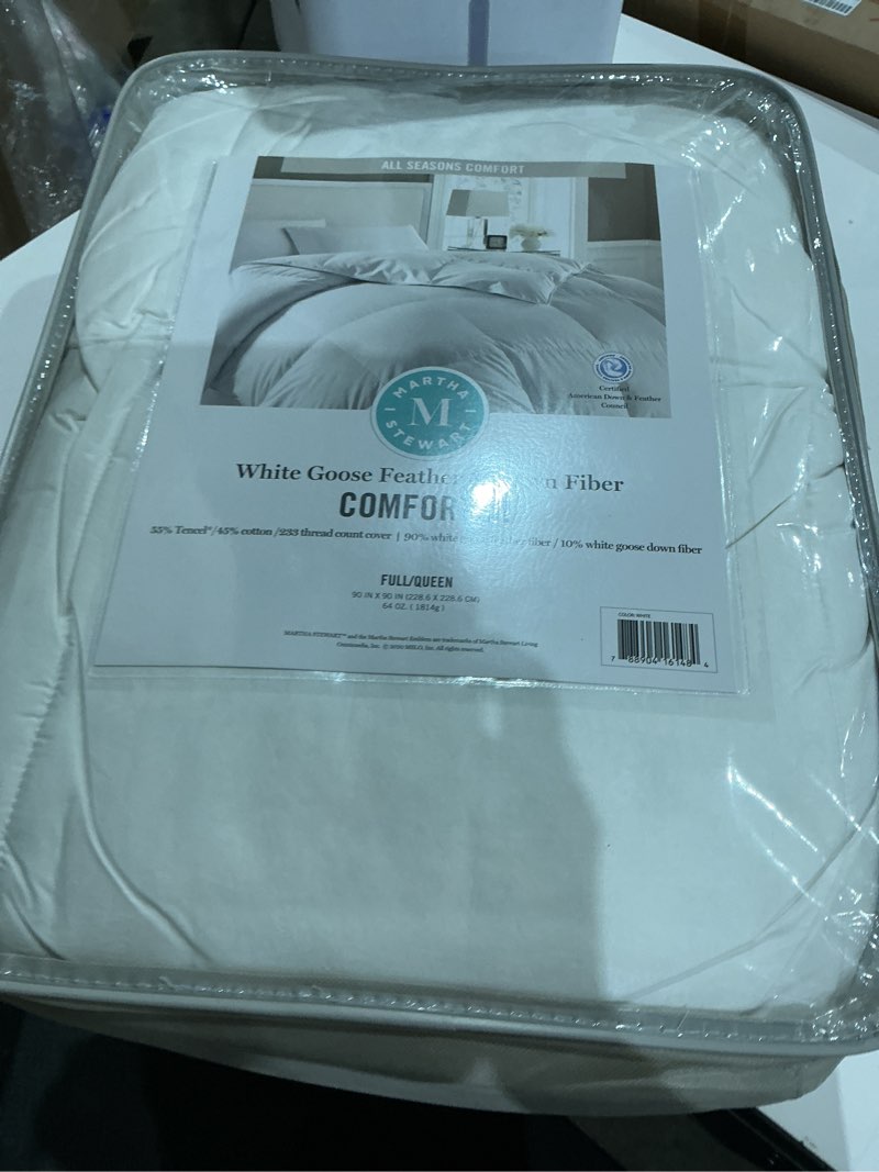 Condition photo showing Good Condition for martha stewart white goose feather & down fiber all season comforter, full/queen