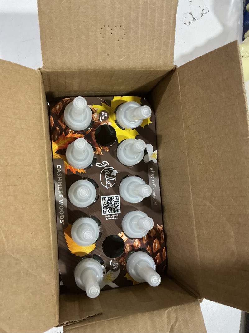 Condition photo showing New/Like New for Glade PlugIns Refills Air Freshener, Scented and Essential Oils for Home and Bathroom, Cashmere Woods, 6.7 Fl Oz, 10 Count Cashmere Woods 6.7 Fl Oz (Pack of 1)