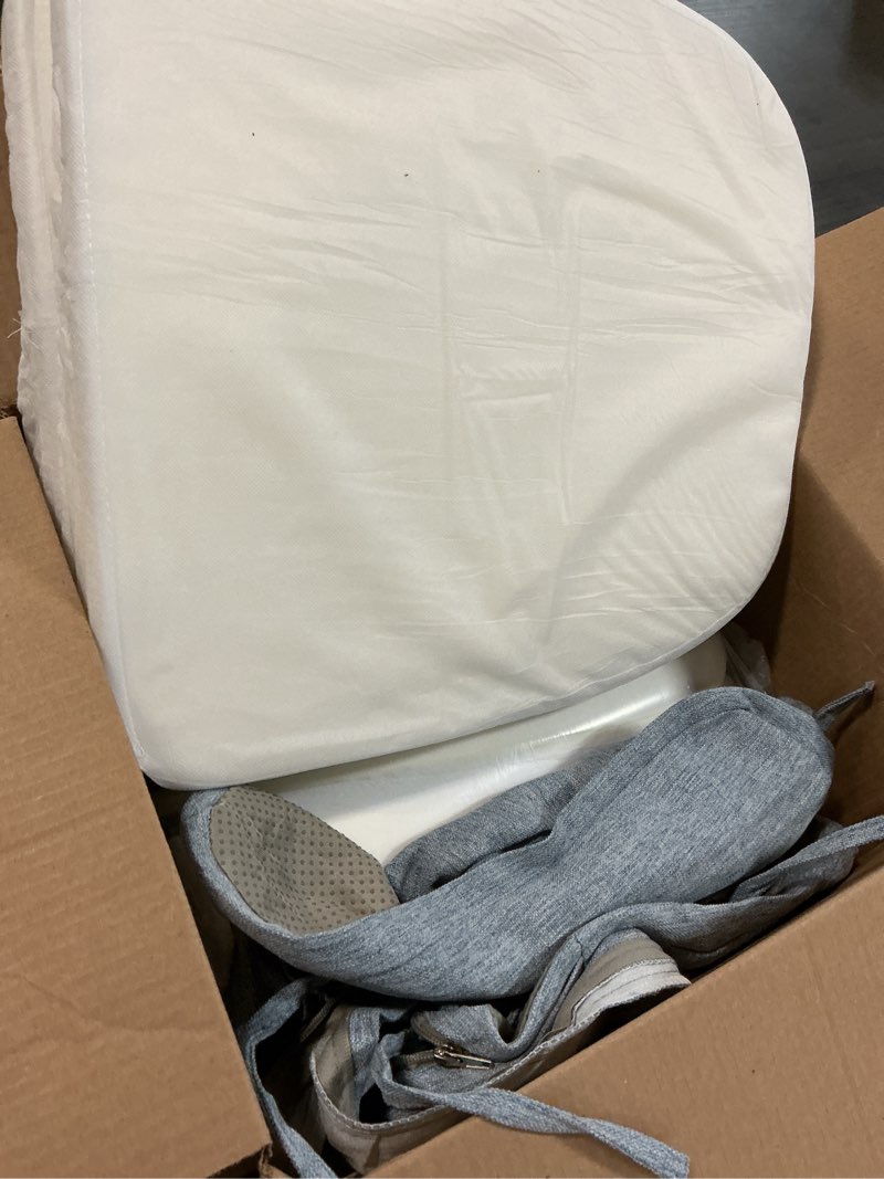Condition photo showing Good Condition for aaaaacessories d-shaped chair cushions, 2\\\" thick dining chair pads with ties and removable, machine- blue 4 pack