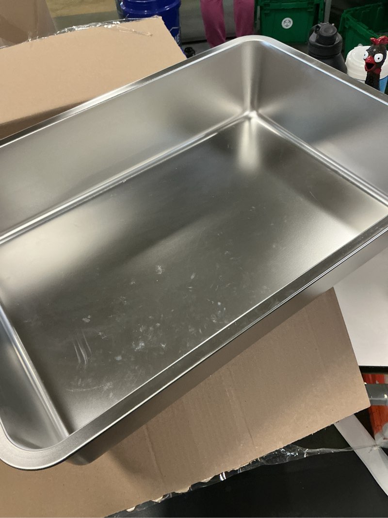 Condition photo showing Good Condition for Homegroove Extra Large Stainless Steel Litter Box, 28"x20"x6" XXXL Metal Cat Litter Box for Big Cats with High Sides, Cat Litter Pan for Multiple Animal, Anti-Urine Leakage, Easy Clean (28x20x6 inch)