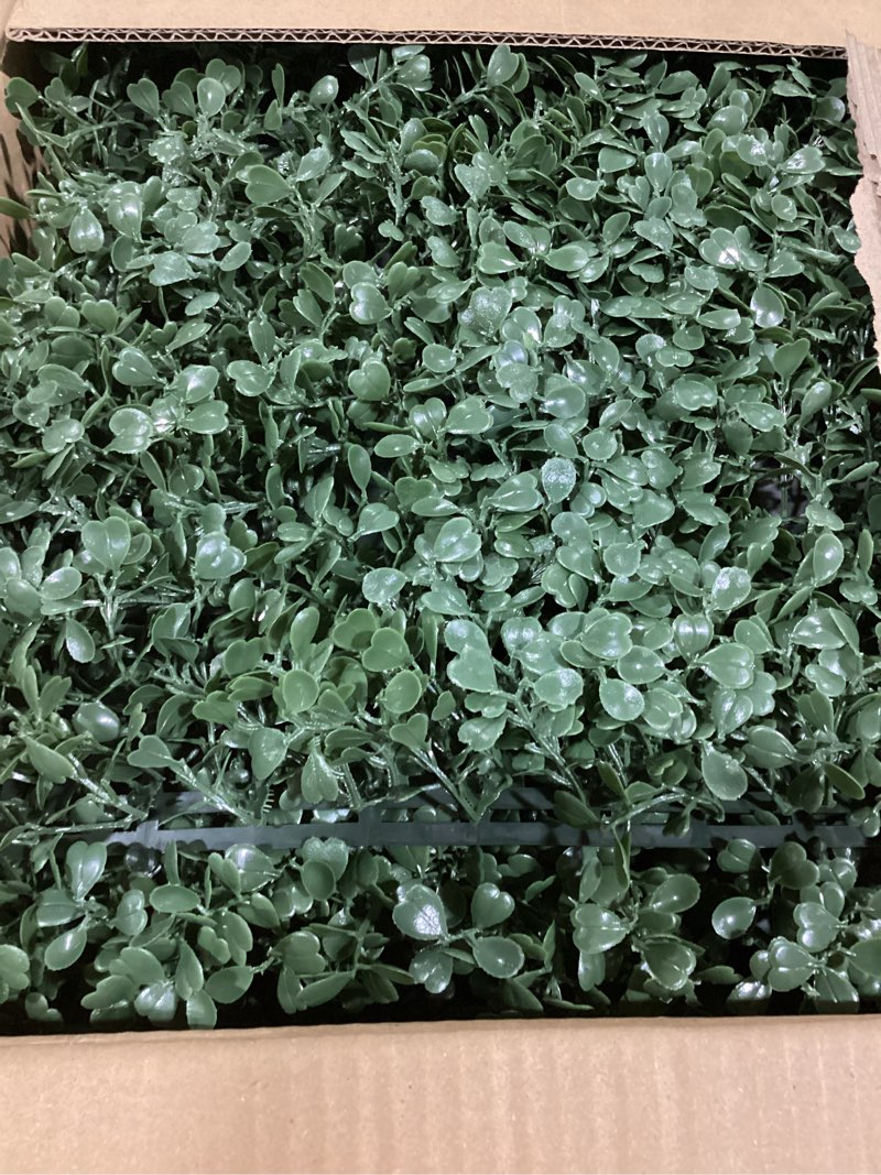 Condition photo showing Good Condition for grass wall panels 20? × 20? (12 pack) – uv-protected artificial boxwood hedge greenery backdrop covers 33.33 sq ft, indoor/outdoor privacy fence screen, zip ties & spare leaves included pack of 12 (green)