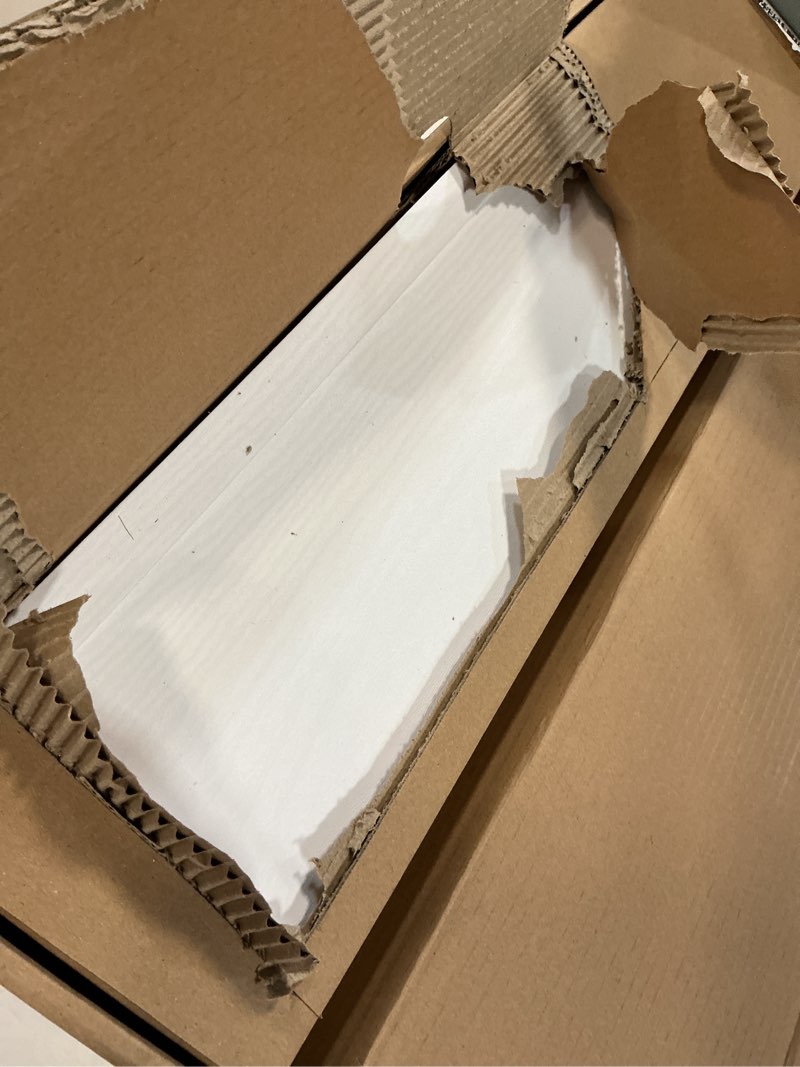 Condition photo showing Good Condition for high & mighty floating shelf flat design white 24