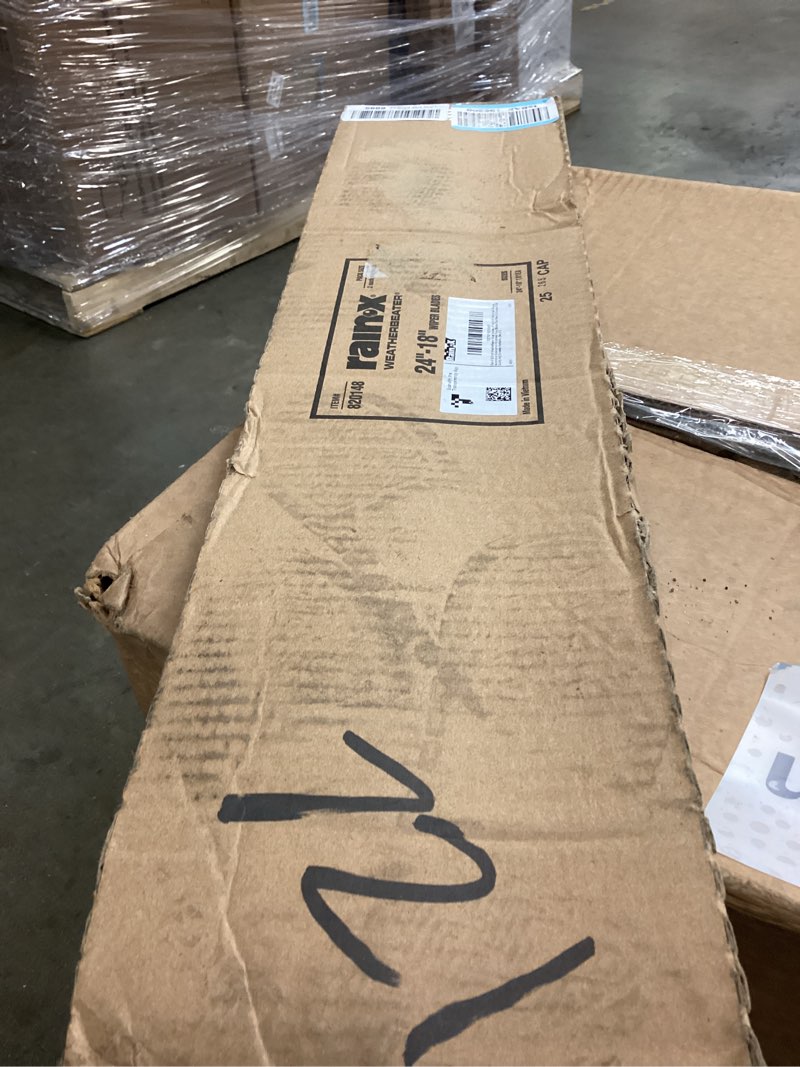 Condition photo showing New/Like New for rain-x 820148 weatherbeater wiper blades, 24" and 18" windshield wipers, automotive replacement windshield wiper blades that meet or exceed oem quality and durability standards, (set of 2) 24" and 18" pack of 2