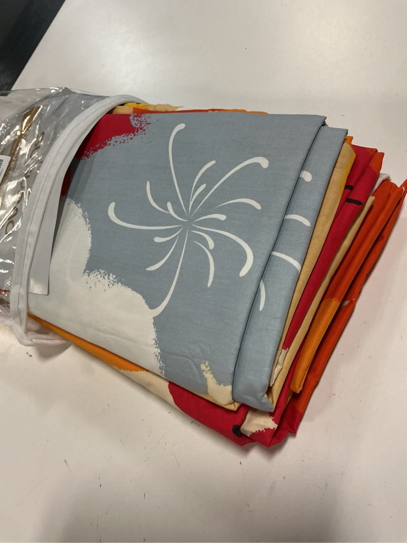 Condition photo showing Good Condition for SUSYBAO Floral Duvet Cover Queen 100% Cotton Burnt Orange Flower Duvet Cover 3 Pieces Set 1 Orange Botanical Duvet Cover with Zipper Ties 2 Pillowcases Soft Colorful Blossom Plant Print Bedding Queen Orange Blossom Flowers