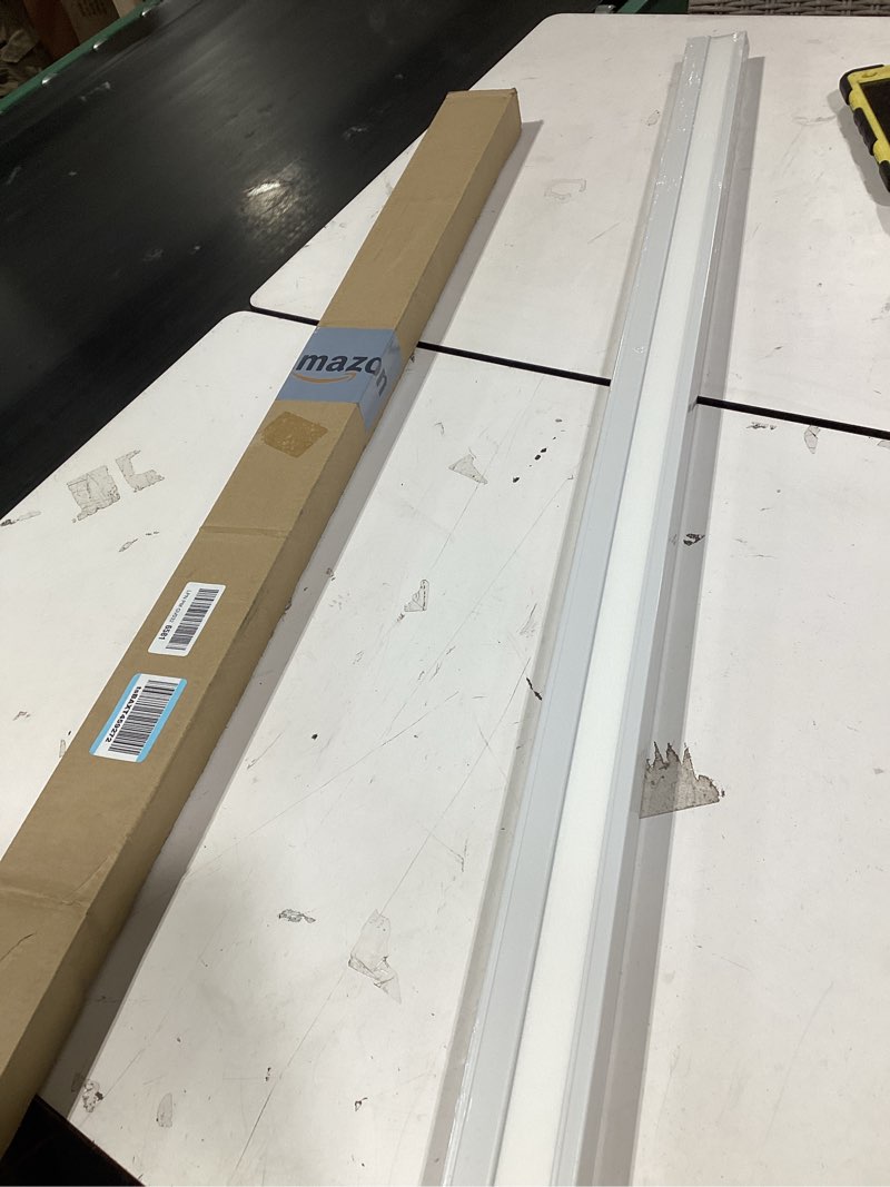 Condition photo showing Good Condition for blindsavenue cellular honeycomb cordless shade, 9/16" single cell, light filtering, white, size: 54" w x 72" h white 54"w x 72"h