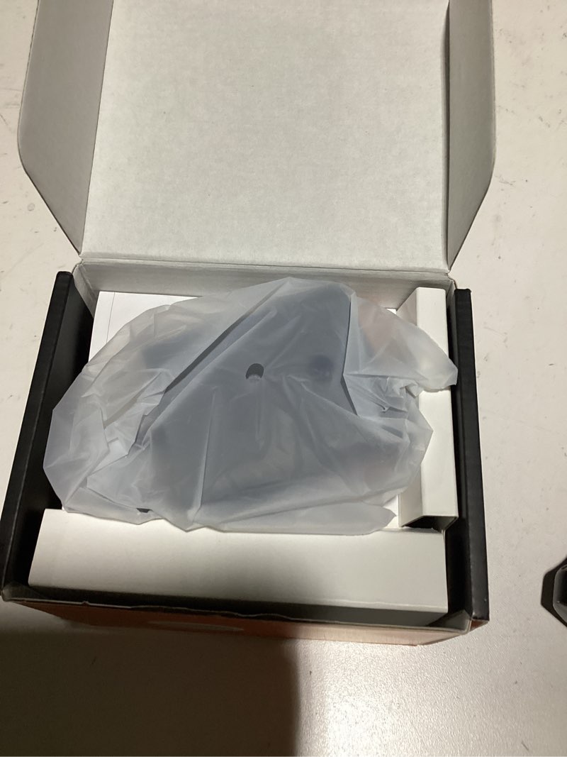 Condition photo showing As Is for Alxum Bi-Directional USB C Switch - 2 in 1 Out/1 in 2 Out 2 Computers Share 1 Monitor,KVM Switches Support 8K@60Hz Video 10Gbps Data Transfer, USB-C Cables Included
