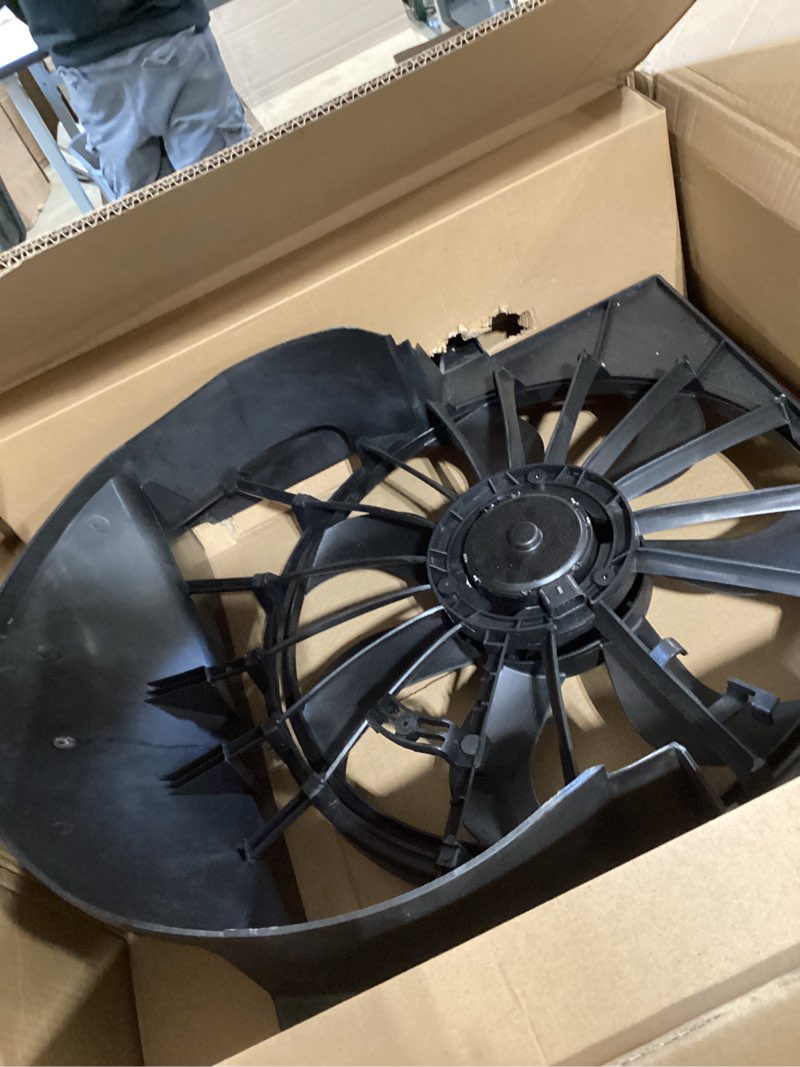 Condition photo showing As Is for scitoo engine cooling fan assembly compatible 2006-2008 for jeep for commander 3.7l 4.7l 2005-2008 for jeep for grand cherokee 3.7l 4.7l 2006-2008 for jeep for grand cherokee 6.1l; replace 620051