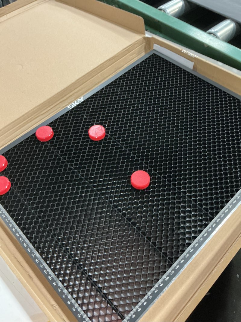 Condition photo showing Good Condition for skouphy honeycomb laser bed for falcon a1 laser engraver with aluminum panel,suction magnets, honeycomb platform for laser engraving and cutter machine (18.1 * 13.6 in)