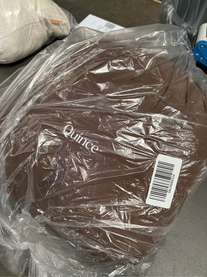 Condition photo showing New/Like New for organic airy gauze duvet cover set, full/queen, chocolate