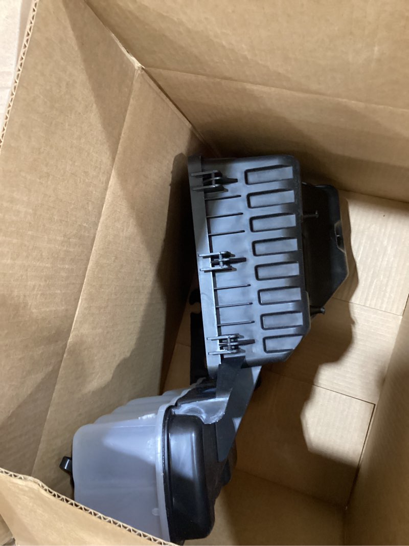 Condition photo showing Good Condition for dorman 603-282 front non-pressurized coolant reservoir with cap compatible with select ford / lincoln models