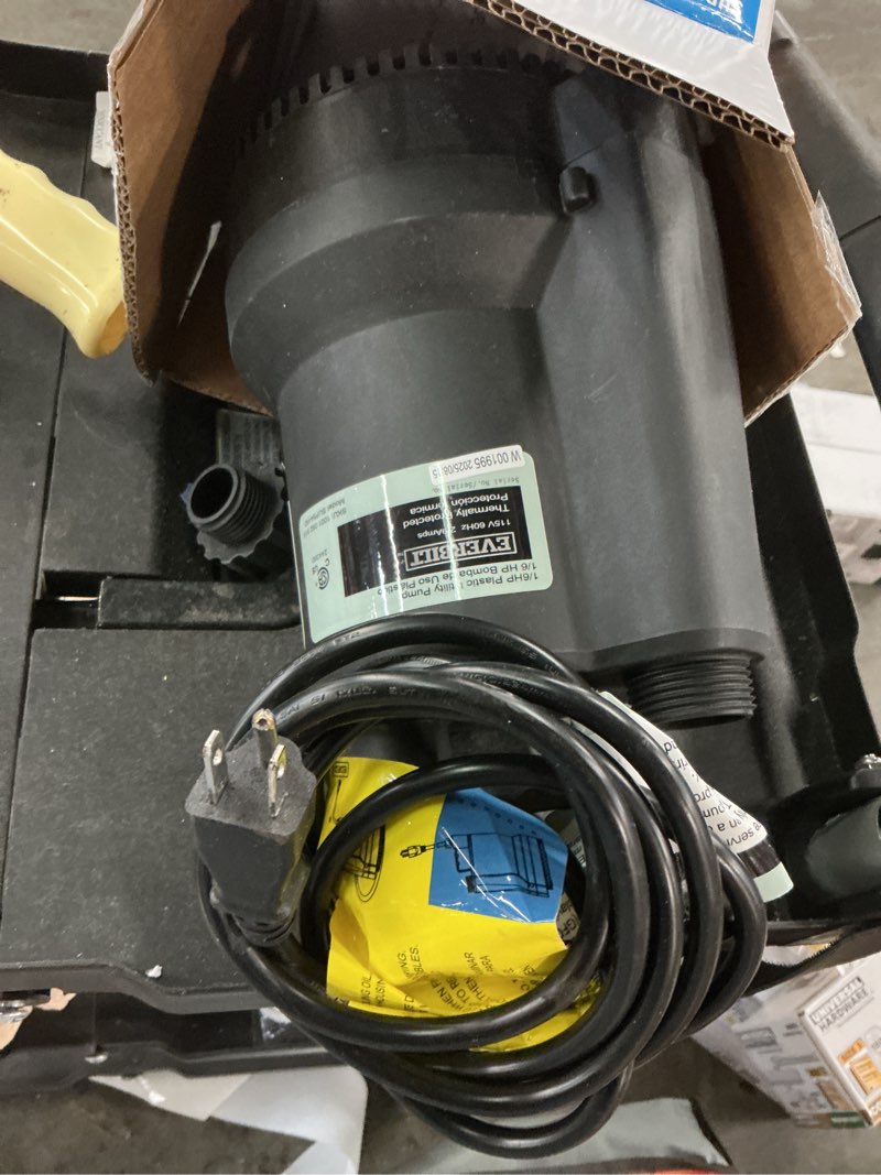 Condition photo showing As Is for everbilt 1/6 hp plastic submersible utility pump