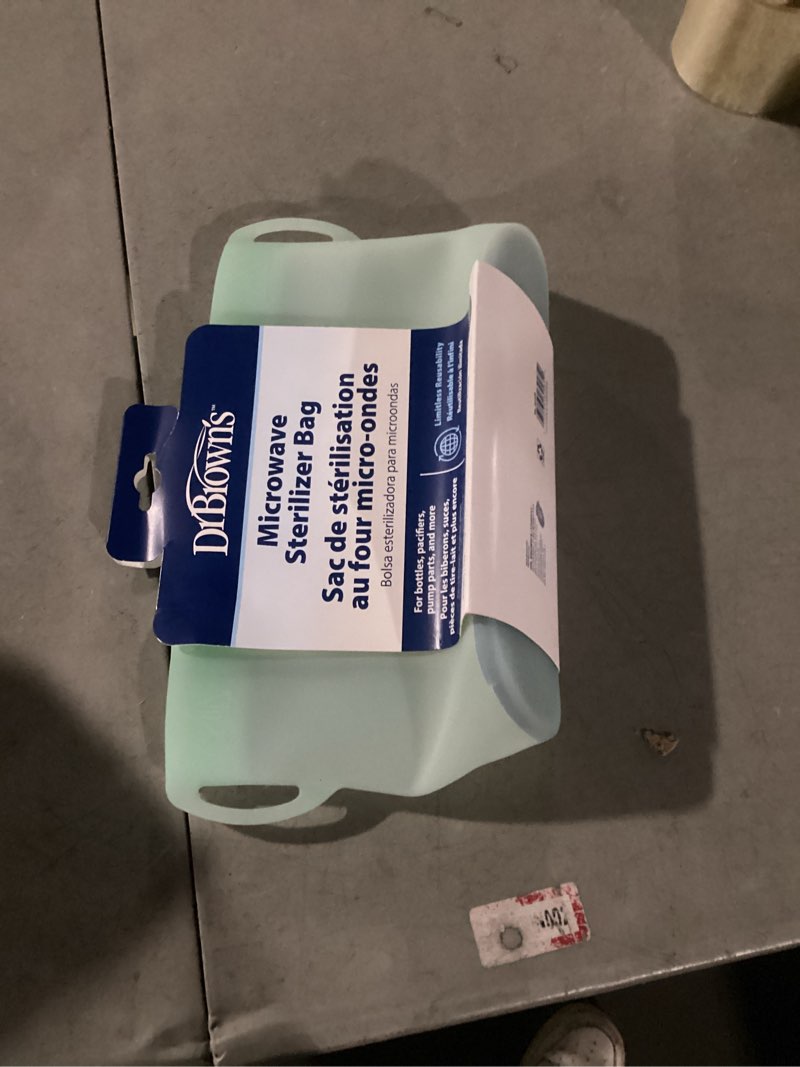 Condition photo showing Good Condition for Dr. Brown's Microwave Steam Sterilizer Bag for Baby Bottles, Breast Pump Parts & Other Toddler Accessories, 100% Silicone, Reusable Sterilizing Bag