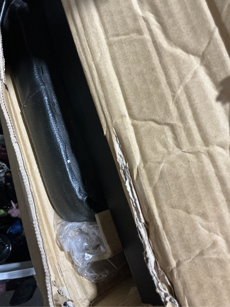 Condition photo showing Good Condition for (missing hardware) cap barbell flat weight bench color series black