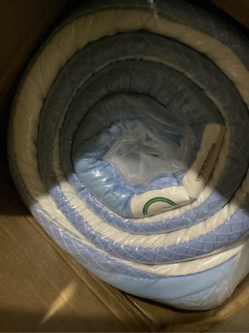 Condition photo showing New/Like New for similar queen 12inch mattress