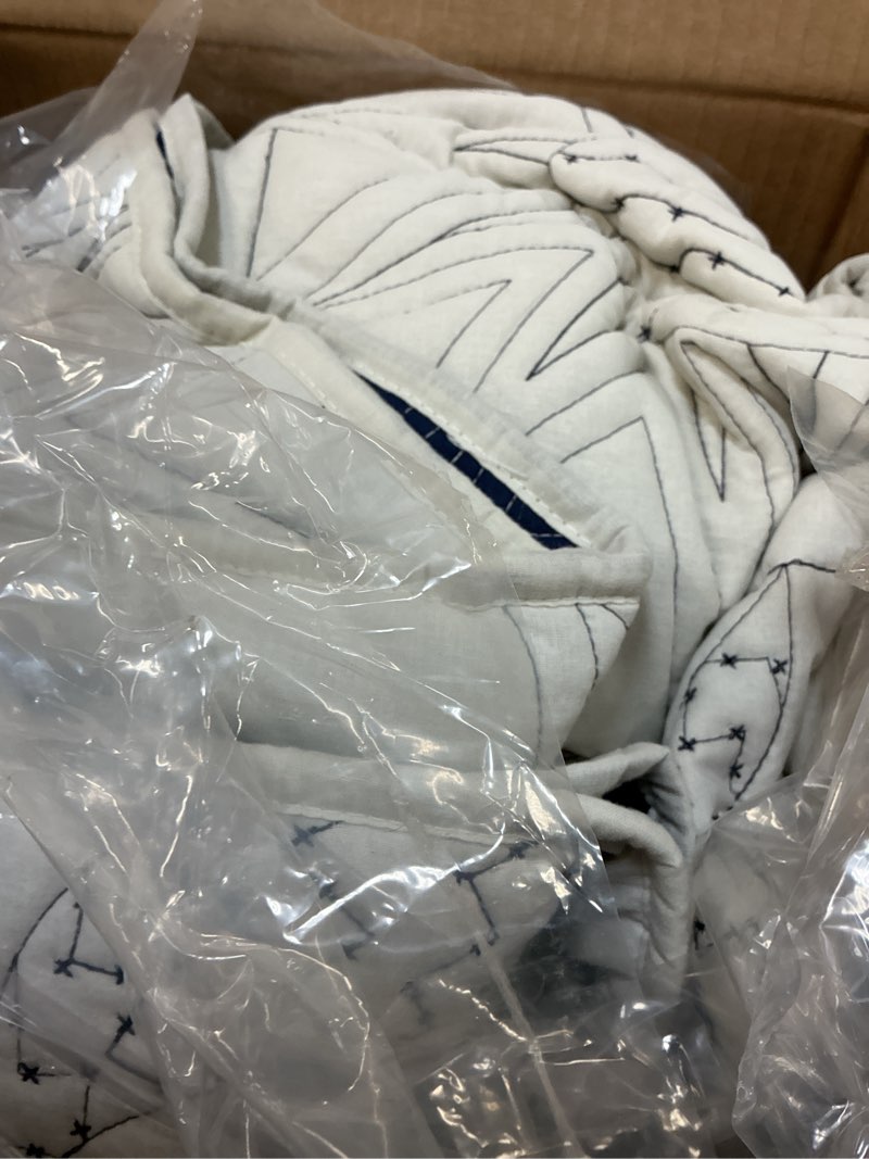 Condition photo showing Good Condition for jungalow 2pc twin sun & moon quilt set