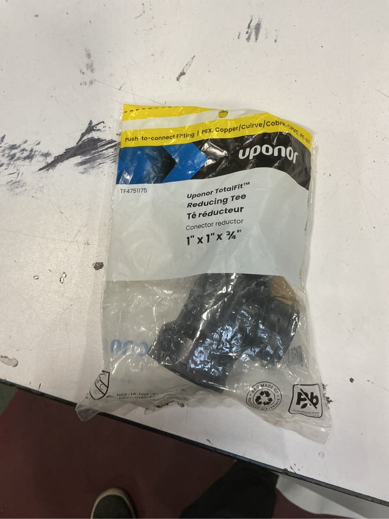 Condition photo showing New/Like New for Uponor TotalFit 1 inch x 1 inch x 3/4 inch Reducing Tee, Push-to-Connect Engineered Polymer Fitting System for PEX, PE-RT, CPVC, and Copper - TF4751175