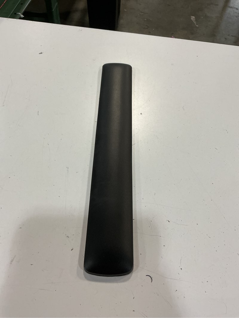 Condition photo showing Good Condition for 3m keyboard wrist rest, gel, black leatherette, wired, kp200le
