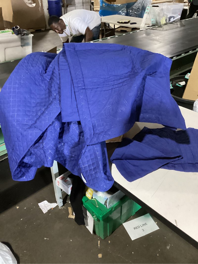 Condition photo showing Good Condition for flymme quilts queen size - ultra soft navy blue quilt lightweight microfiber bedspreads, classic basket weave pattern bedspread bed coverlet 3 pieces for all-season (1 quilt, 2 pillow shams) | breathable material navy full/queen(90"x96")