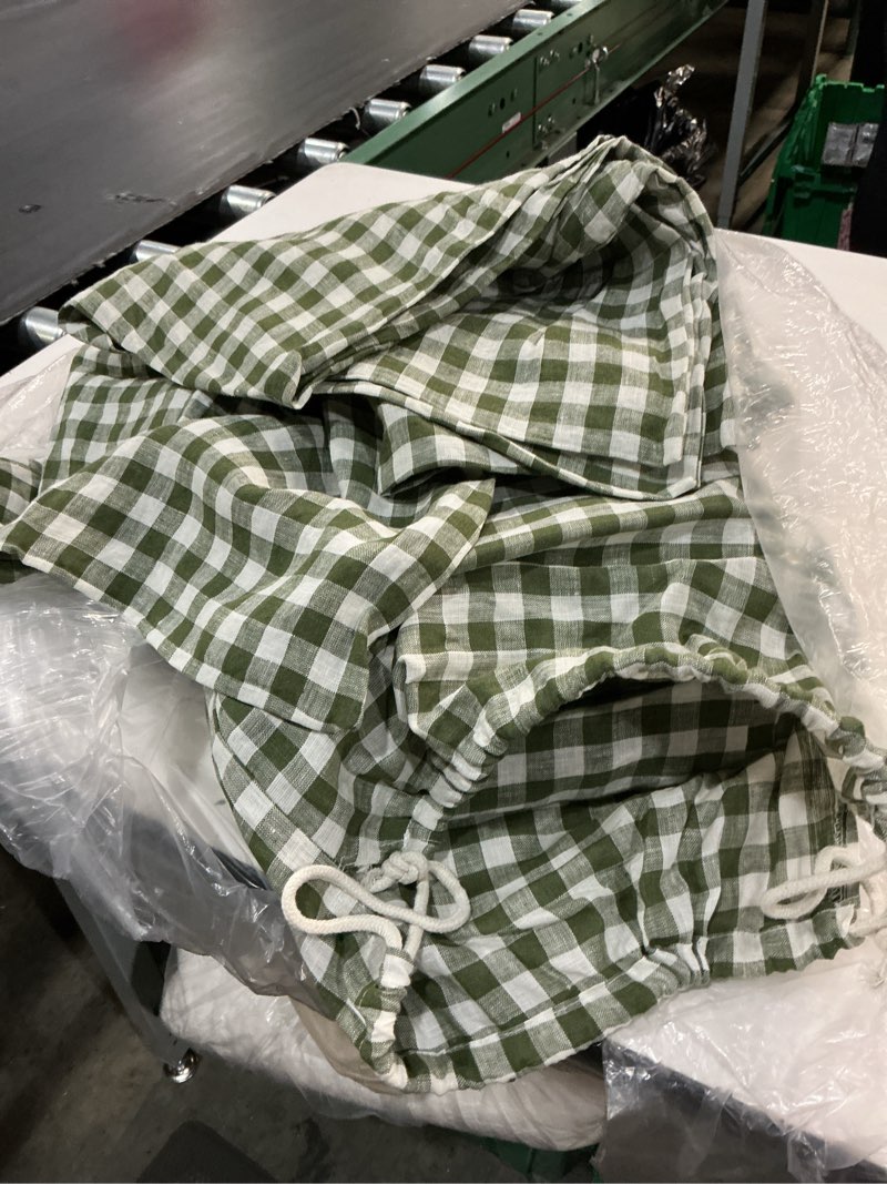 Condition photo showing Good Condition for quince european linen duvet cover set, king/cal king, olive gingham