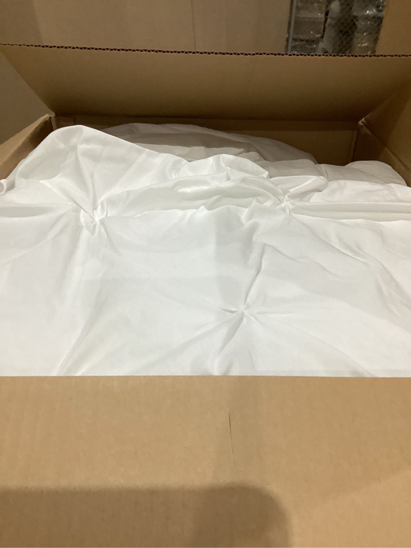 Condition photo showing As Is for Amazon Basics 3-Piece All-Season Soft Down-Alternative Lightweight Microfiber Comforter Bedding Set, Pinch Pleat Design with Piped Edges, King, Bright White Bright White King