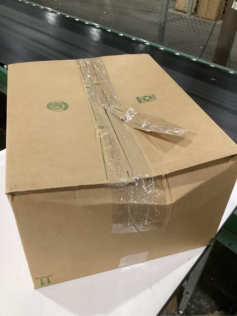 Condition photo showing Good Condition for 4 pack white square boxes