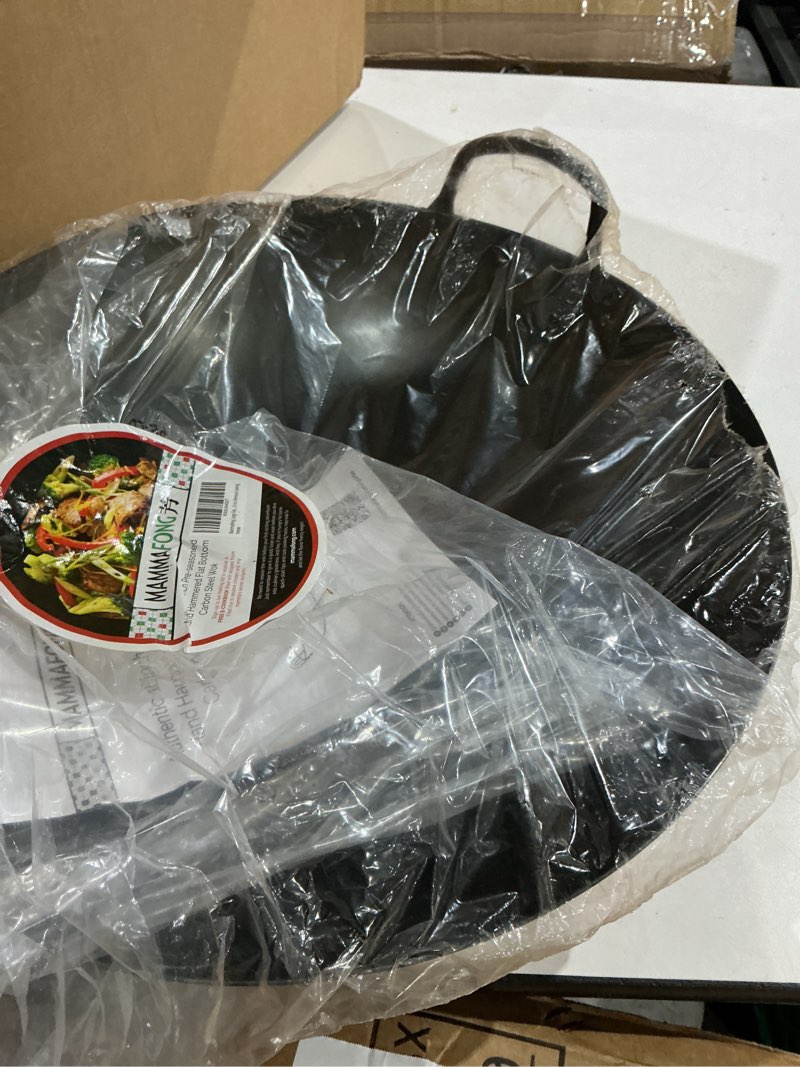 Condition photo showing Good Condition for mammafong large flat bottom 16-inch traditional carbon steel wok pan - authentic hand hammered woks and stir fry pans - pow wok with no chemical coating 16 inch preseasoned flat bottom