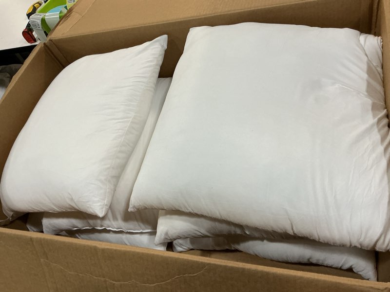 Condition photo showing Good Condition for 18 x 18 Inch Throw Pillow Inserts – Set of 6 Square Cushions with Polyester Fill for Decorative Pillow Covers