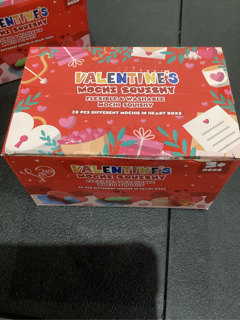 Condition photo showing New/Like New for 28 Pcs Valentines Day Gifts for Kids,Valentines Greeting Cards Mochi Squishy Toys,Valentines Day Gifts for Kids Classroom Exchange and Party Favors