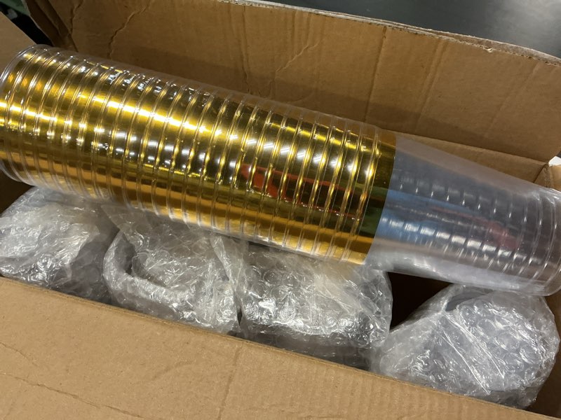 Condition photo showing As Is for  ( incomplete ) FOCUSLINE 200 Pack 12 oz Gold Rimmed Plastic Cups, Clear Plastic Cups Tumblers, Heavy-duty & Fancy Disposable Hard Cup 12 Ounce with Gold Rim for Wedding Cup Elegant Party Cups Gold Rimmed Cups