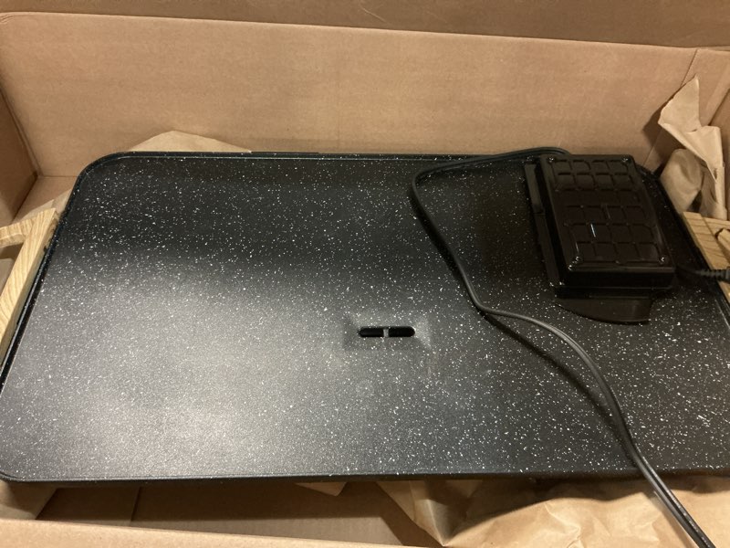 Condition photo showing As Is for SENSCHEF CookSimple Everyday 20"x12" Electric Griddle–1700W Nonstick ILAG Granite Surface, Large Flat Design, Perfect for Family Meals, Pancakes&Eggs, Fast Even Heating, Easy to Clean, Granite Black Flat Design Granite Black