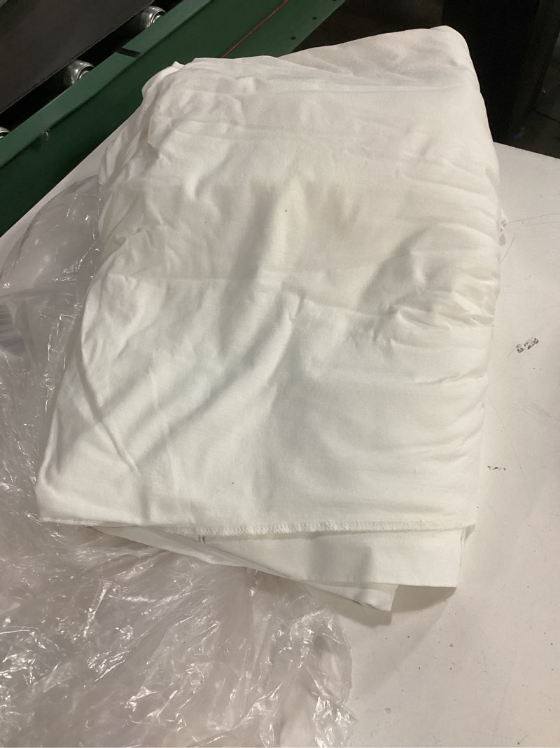 Condition photo showing As Is for king size  cotton percale sheets white (quince)