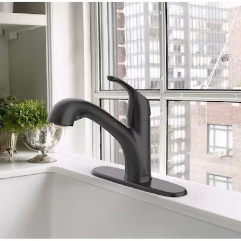 Project Source EVERFIELD Matte Black Single Handle Deck-mount Pull-out Kitchen Faucet with Sprayer (Includes Deck Plate)