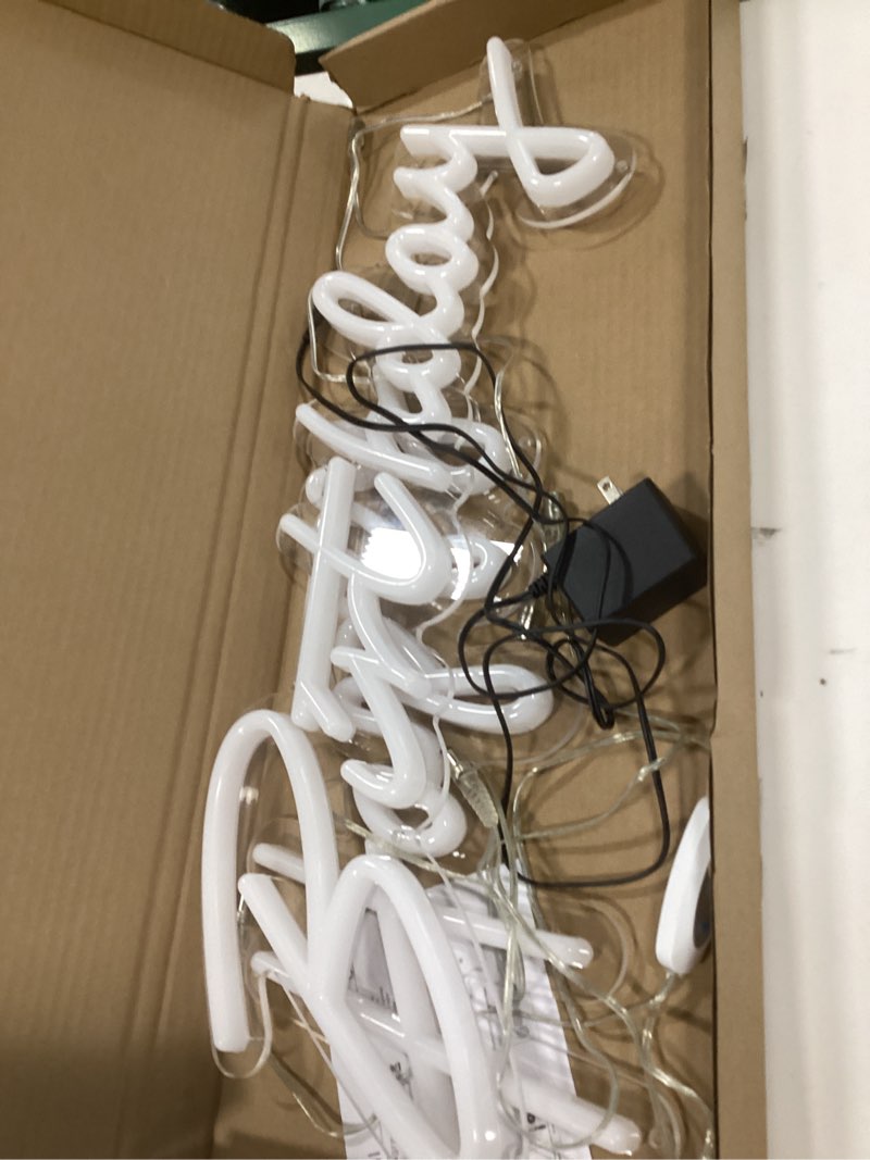 https://lotting-media.assets.bidfta.com/lotting_952cbafc-6dac-4e36-8bbe-47e032eb0e0e