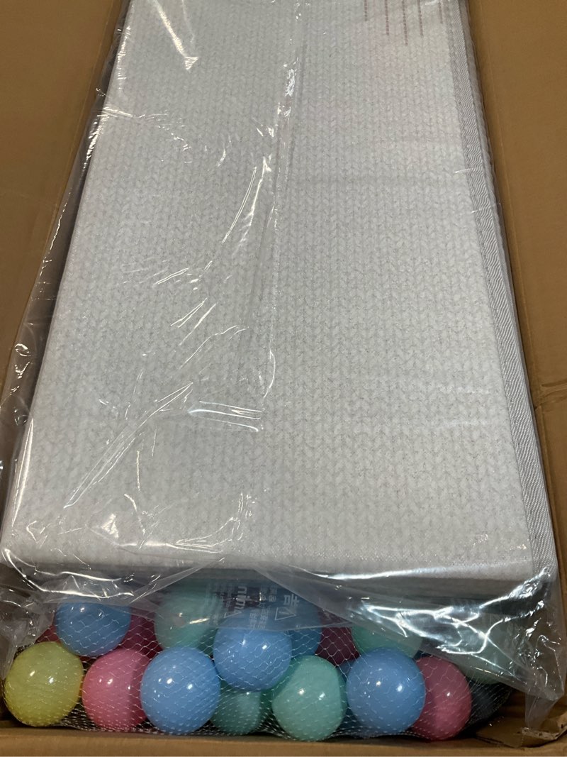 https://lotting-media.assets.bidfta.com/lotting_9546ecc1-44f7-42c4-89d1-a57a2a47fb5b