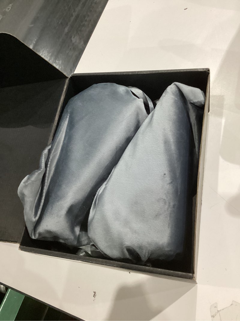 Condition photo showing Good Condition for Oiktylr SOT Blocks Chiropractic, Soft & Comfortable Pelvic Blocks Wedges - Elastic Support Sponge - Dejarnette Style Pelvic Sacral Blocks, Chiropractor Wedges Blocks Set for HIPS (Glossy Black)