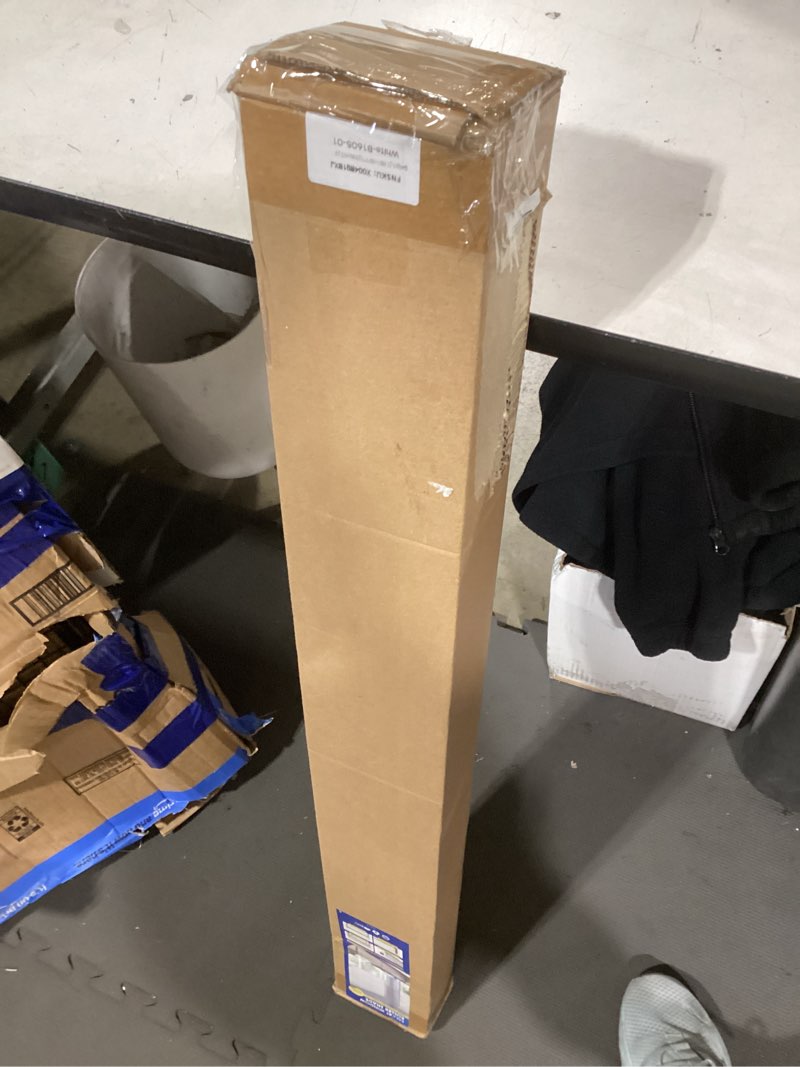 Condition photo showing Good Condition for roller shade