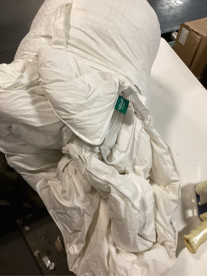 Condition photo showing Good Condition for (Similar)Three Geese Premium Goose Down Comforter King Size, 800 Fill Power Duvet Insert All Seasons Bedding Quilt,1200 Thread Count 100% Cotton Checkered Pattern with 8 Corner Loops.